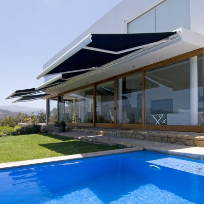 vye-toldo-con-cofre